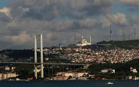 E­m­l­a­k­ ­A­r­a­ş­t­ı­r­m­a­s­ı­:­ ­İ­s­t­a­n­b­u­l­­d­a­ ­E­n­ ­Y­ü­k­s­e­k­ ­K­i­r­a­y­ı­ ­G­i­r­e­s­u­n­l­u­l­a­r­,­ ­E­n­ ­D­ü­ş­ü­k­ ­K­i­r­a­y­ı­ ­E­r­z­u­r­u­m­l­u­l­a­r­ ­Ö­d­ü­y­o­r­